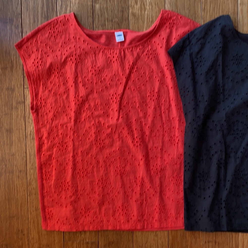 Old Navy Eyelet Tee Bundle - Red & Black - Picture 4 of 9